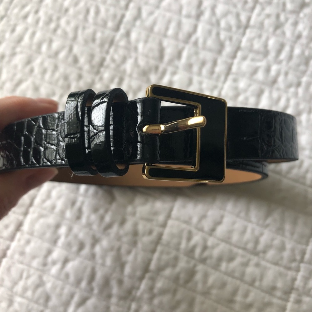 Patent skinny belt.